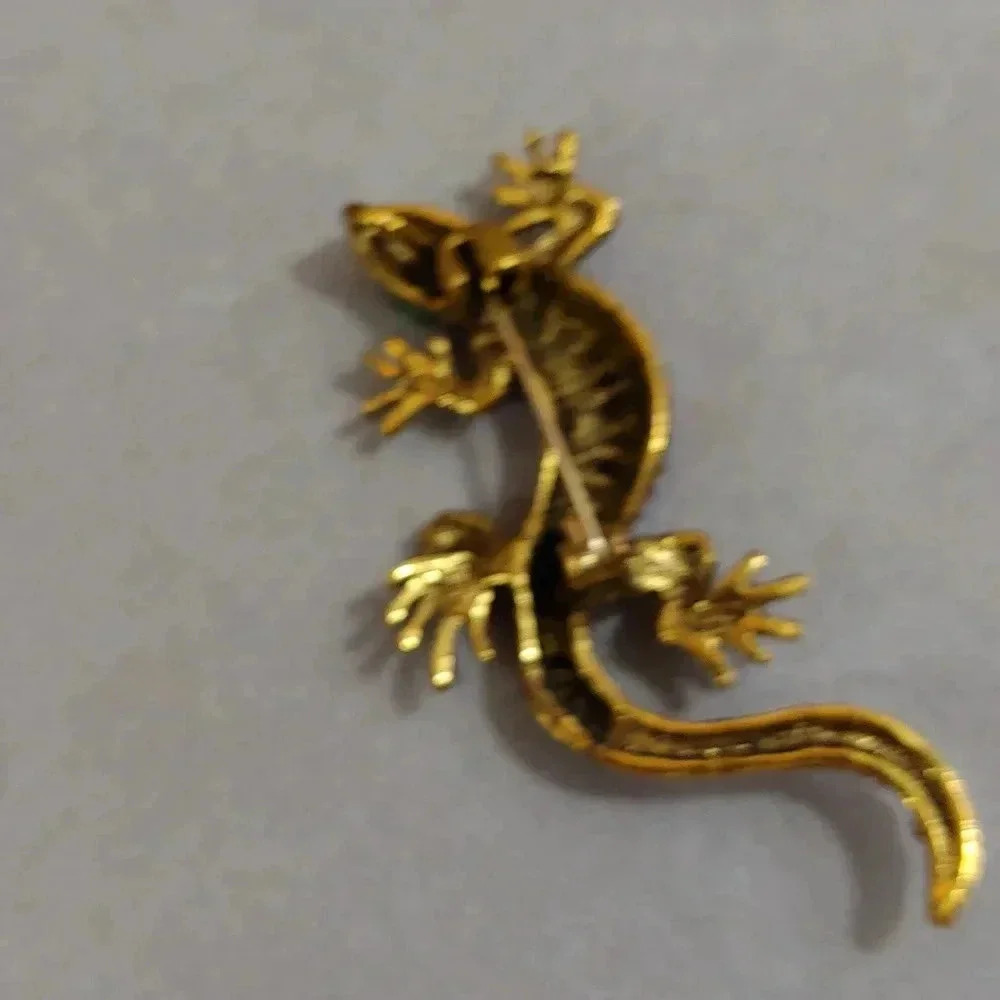 Gecko Lizard Rhinestone Brooch - Picture 2 of 7